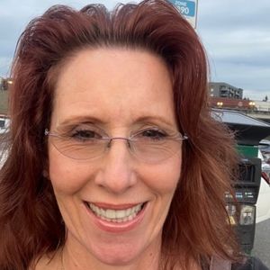 Meet your Posher, Posh